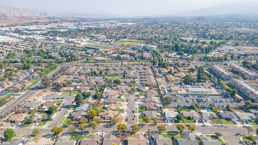 1614 Hemlock Circle Corona, CA 92879 - Photo 40 of 41