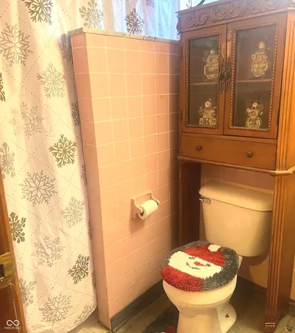 $183,000 | 68 North 17th Avenue, Beech Grove, IN 46107