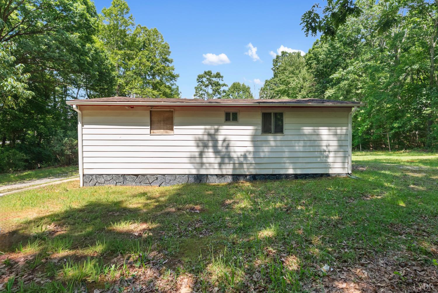 422 Masons Mill Road Evington, VA 24550 - Photo 20 of 28