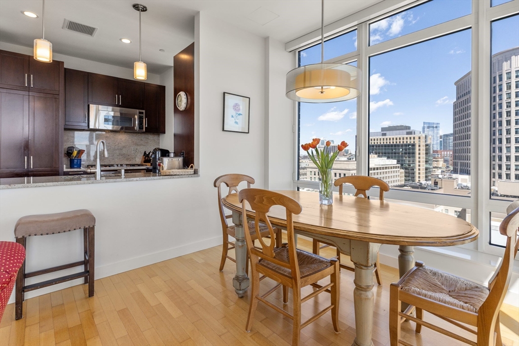 400 Stuart Street, Unit 18C Boston, MA 02116 - Photo 12 of 24