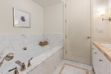 400 Stuart Street, Unit 18C Boston, MA 02116 - Photo 15 of 24