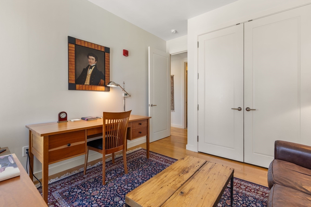 400 Stuart Street, Unit 18C Boston, MA 02116 - Photo 16 of 24