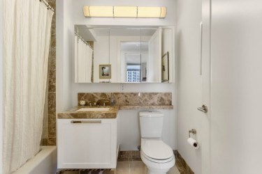 400 Stuart Street, Unit 18C Boston, MA 02116 - Photo 18 of 24