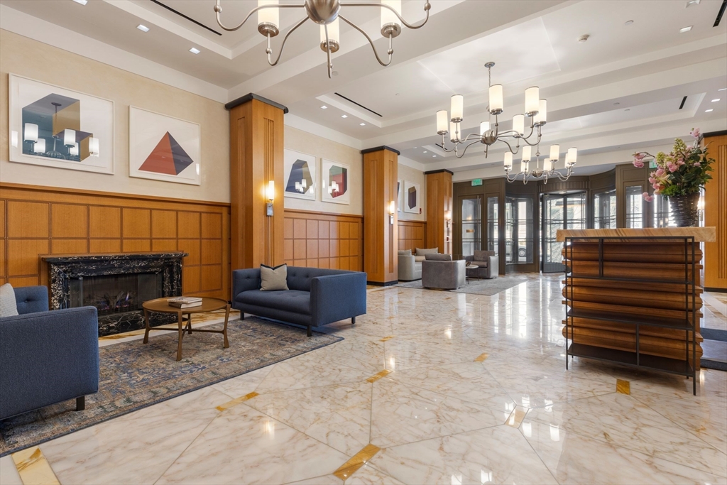 400 Stuart Street, Unit 18C Boston, MA 02116 - Photo 2 of 24