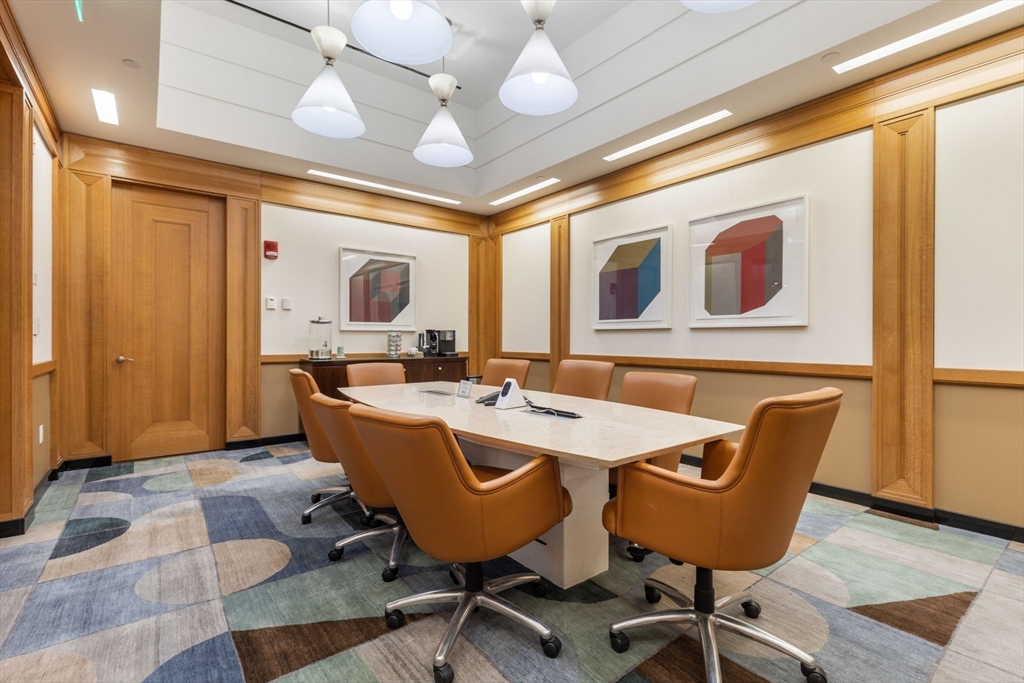 400 Stuart Street, Unit 18C Boston, MA 02116 - Photo 5 of 24
