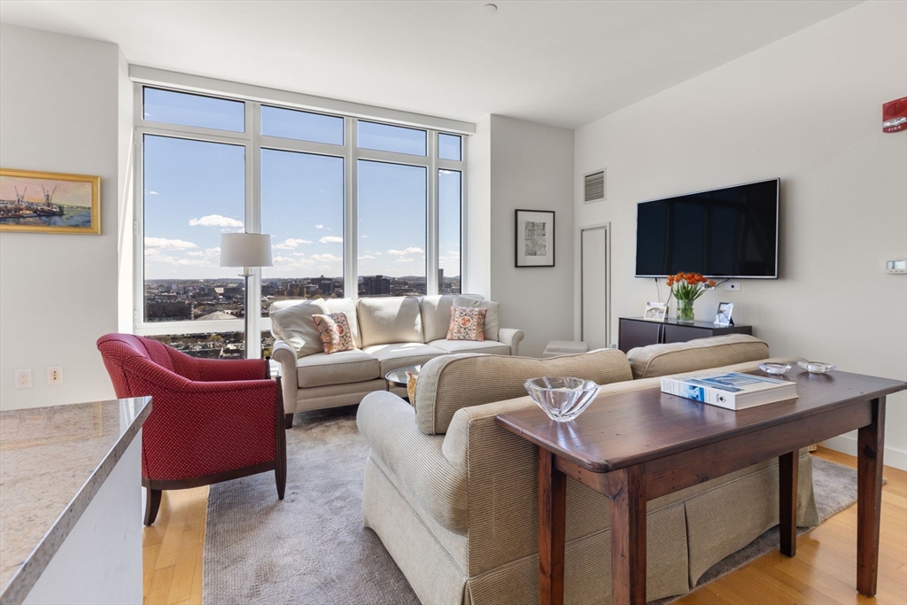 400 Stuart Street, Unit 18C Boston, MA 02116 - Photo 6 of 24
