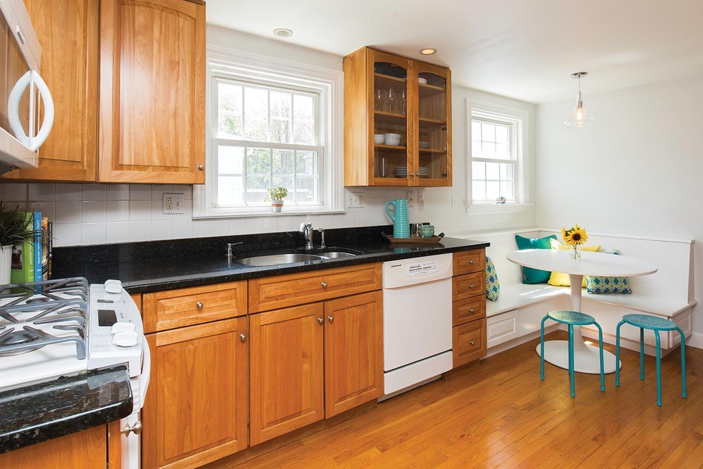 24 Grassmere Road Brookline, MA 02467 - Photo 4 of 9 Gallery Image 4