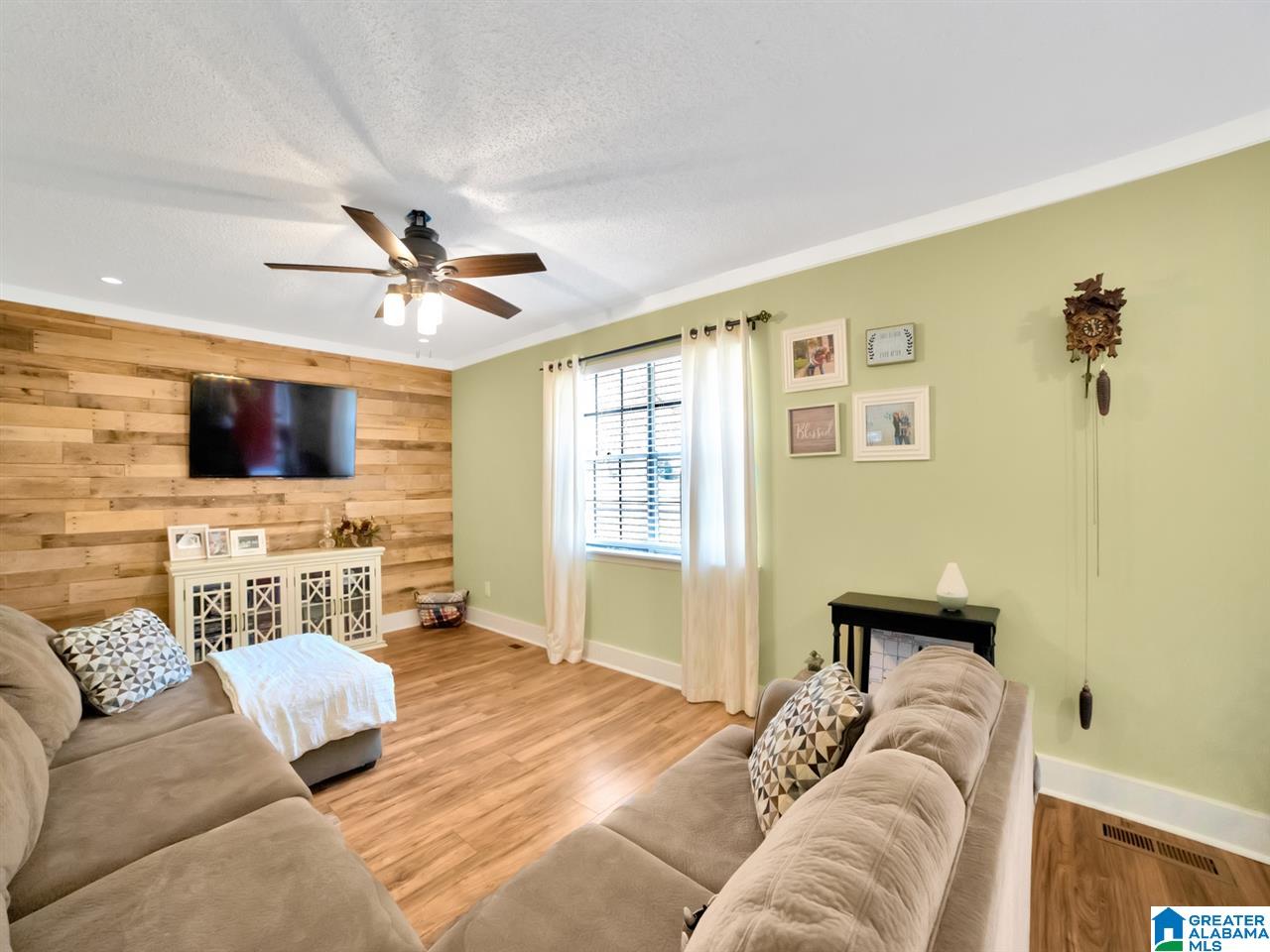 921 Frontier Drive Pelham, AL 35124 - Photo 20 of 25