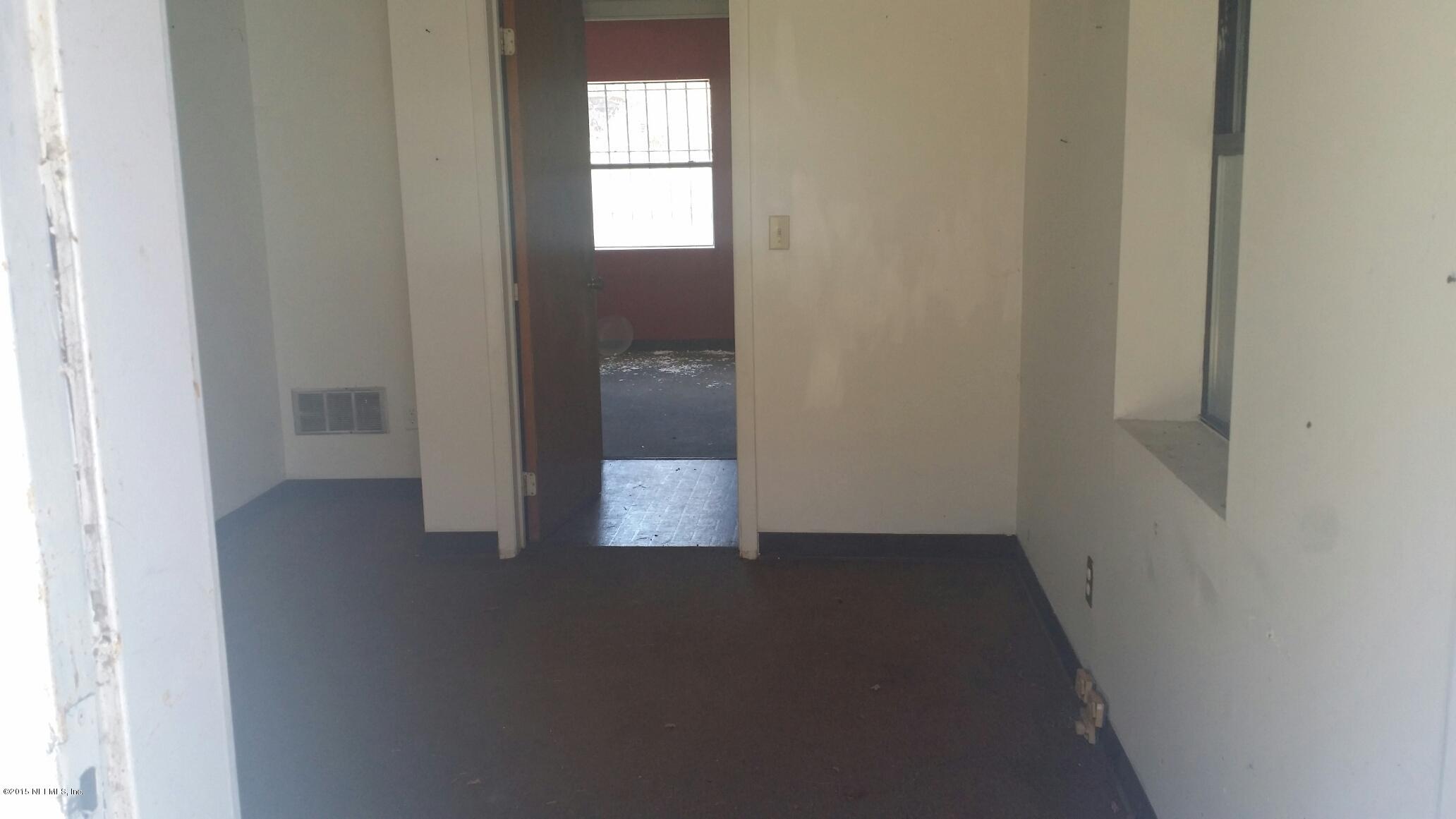 7005 Keithan Road Jacksonville, FL 32220 - Photo 5 of 14 20150206_134232 (1)