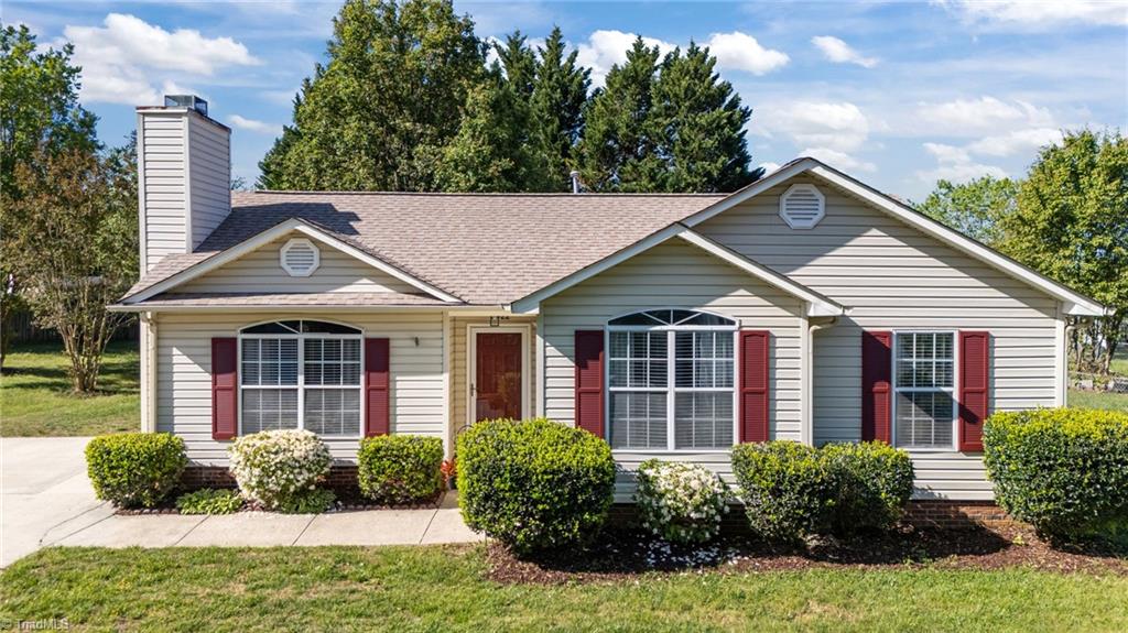 3922 Landover Drive High Point, NC 27265 - Photo 7 of 34