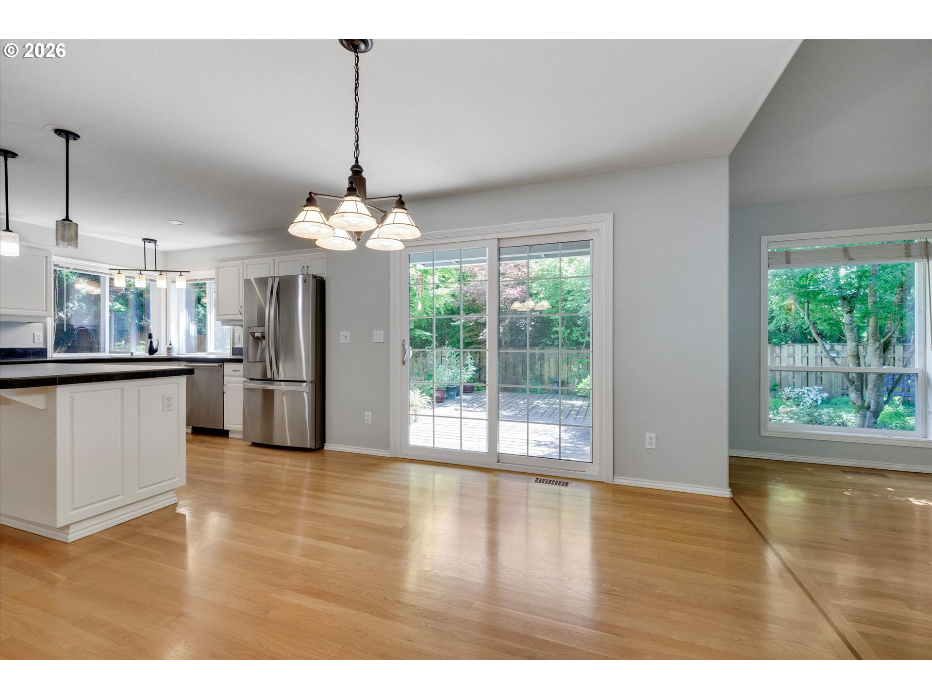 2355 Ostman Road West Linn, OR 97068 - Photo 10 of 32 Kitchen/Nook