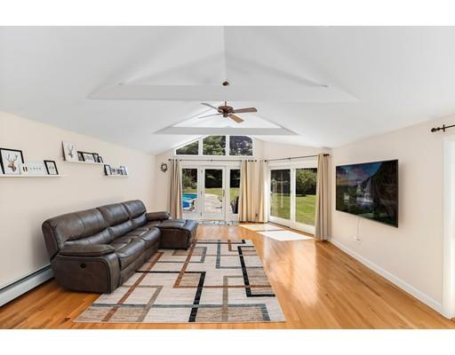 26 Bayberry Road Concord, MA 01742 - Photo 16 of 38 Gallery Image 16