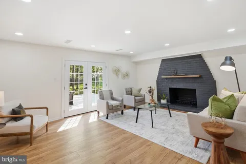 $1,139,990 | 815 Woodley Drive, Rockville, MD 20850