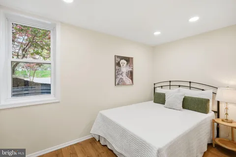 $1,139,990 | 815 Woodley Drive, Rockville, MD 20850