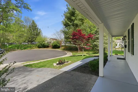 $1,139,990 | 815 Woodley Drive, Rockville, MD 20850