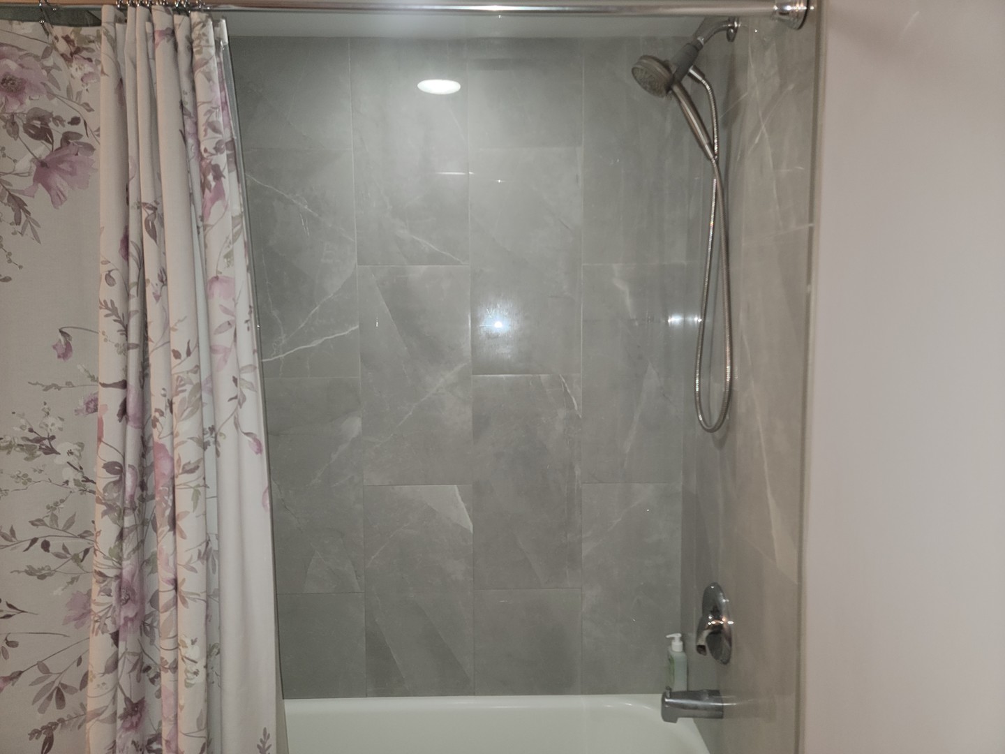 237 North Mill Road, Unit 3 Addison, IL 60101 - Photo 11 of 23 a bathroom with a shower