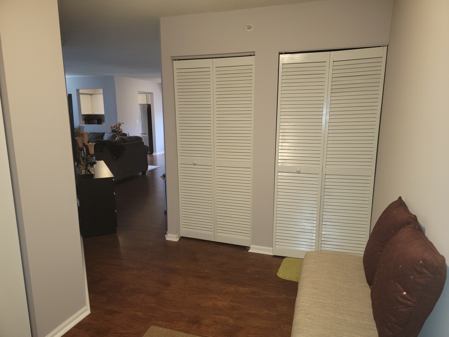237 North Mill Road, Unit 3 Addison, IL 60101 - Photo 16 of 23 a view of hallway with livingroom