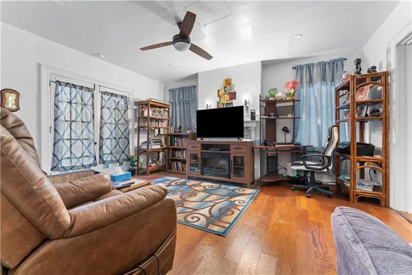 $229,000 | 628 East 9th Avenue, Homestead, PA 15120