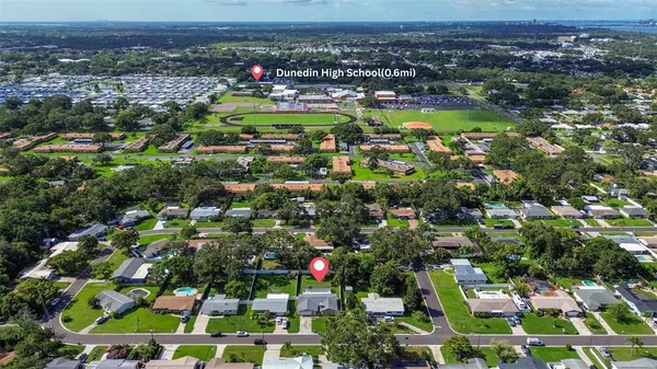 $4,500 | 2021 Valley Drive, Dunedin, FL 34698