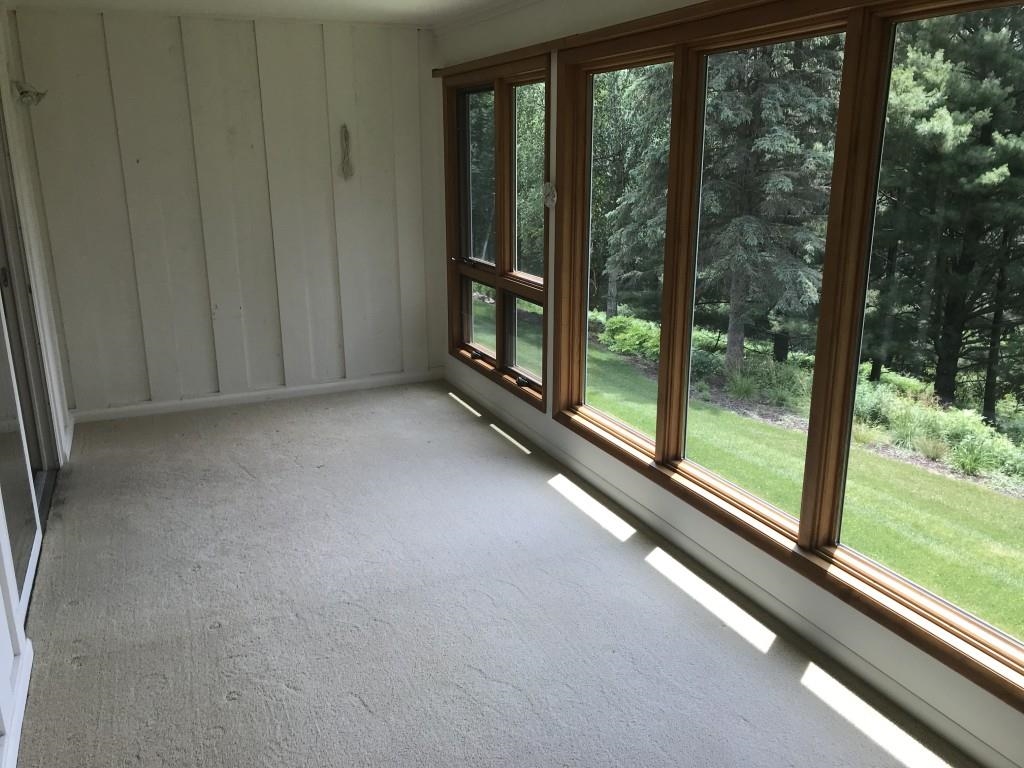 2305 Ridgeview Drive Wausau, WI 54401 - Photo 9 of 23