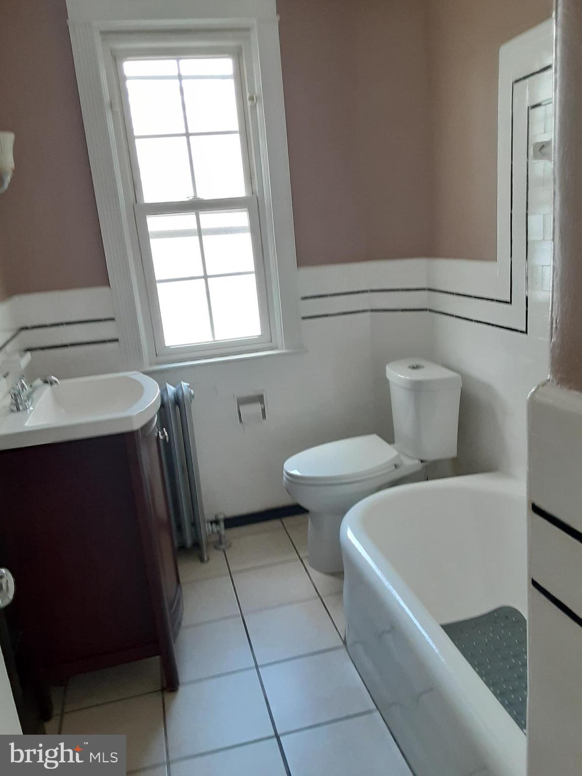 205 Shirley Road Upper Darby, PA 19082 - Photo 24 of 31 Bathroom