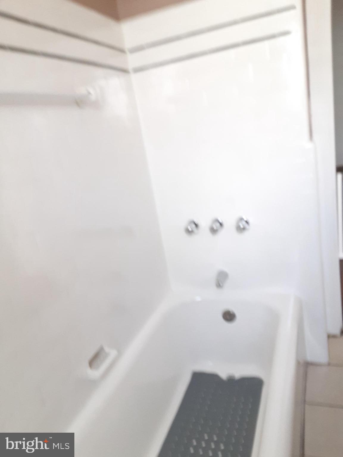205 Shirley Road Upper Darby, PA 19082 - Photo 26 of 31 Bathroom