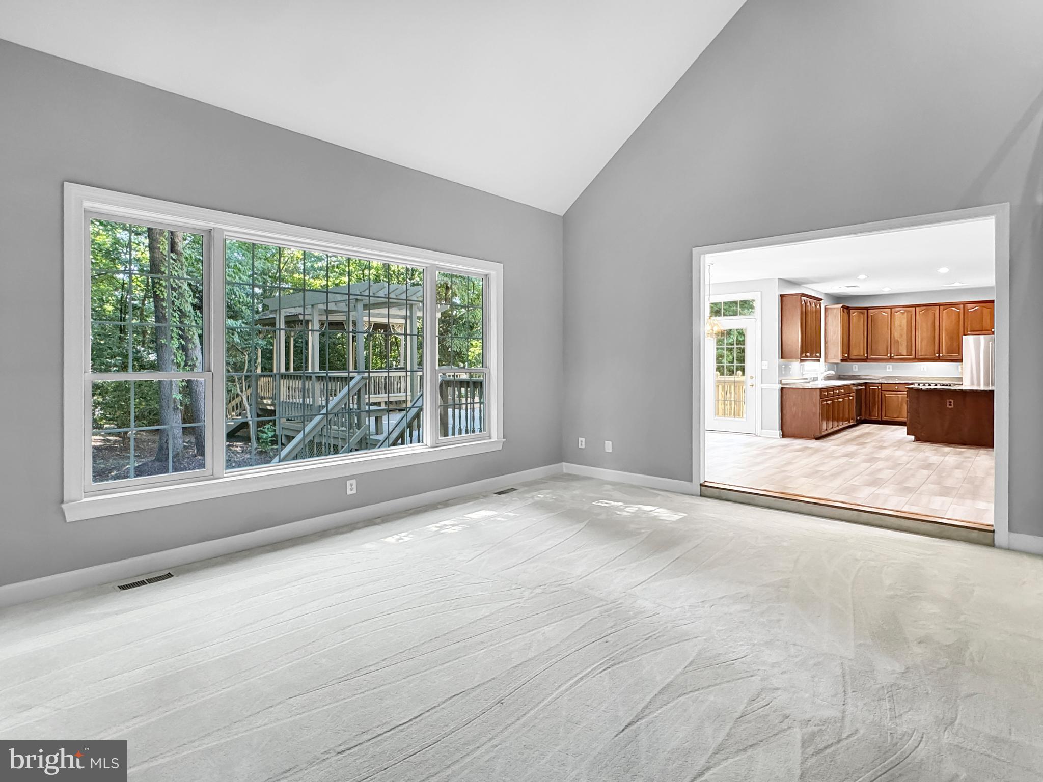 1102 Grand Hamptons Drive Herndon, VA 20170 - Photo 11 of 37