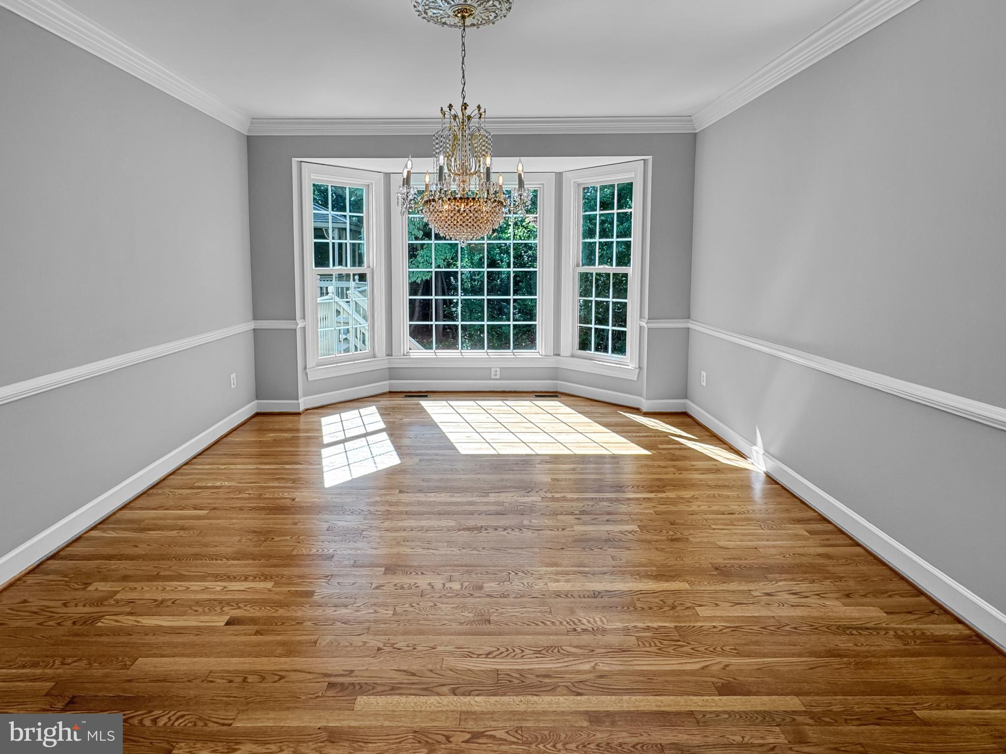 1102 Grand Hamptons Drive Herndon, VA 20170 - Photo 15 of 37