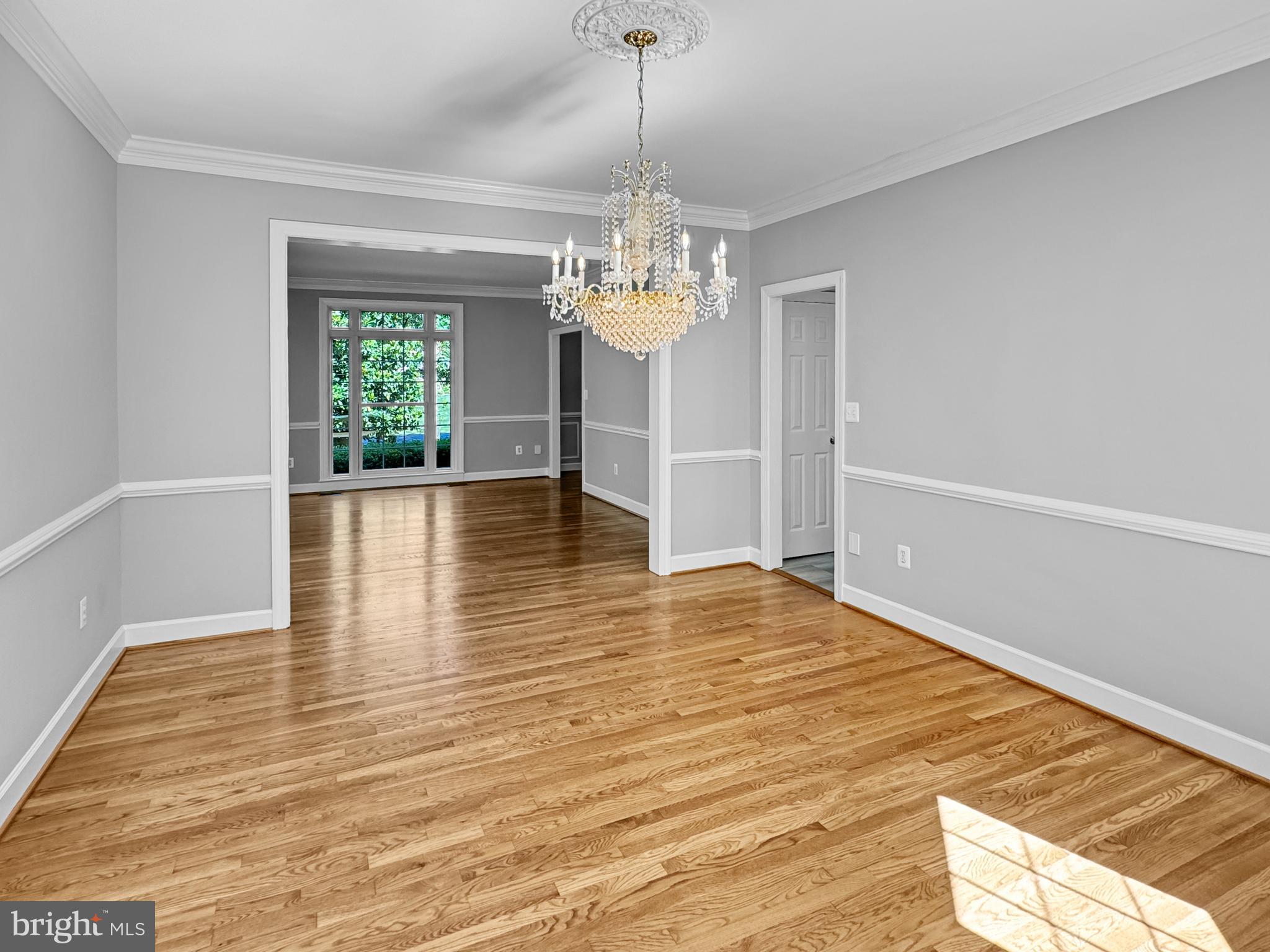 1102 Grand Hamptons Drive Herndon, VA 20170 - Photo 18 of 37