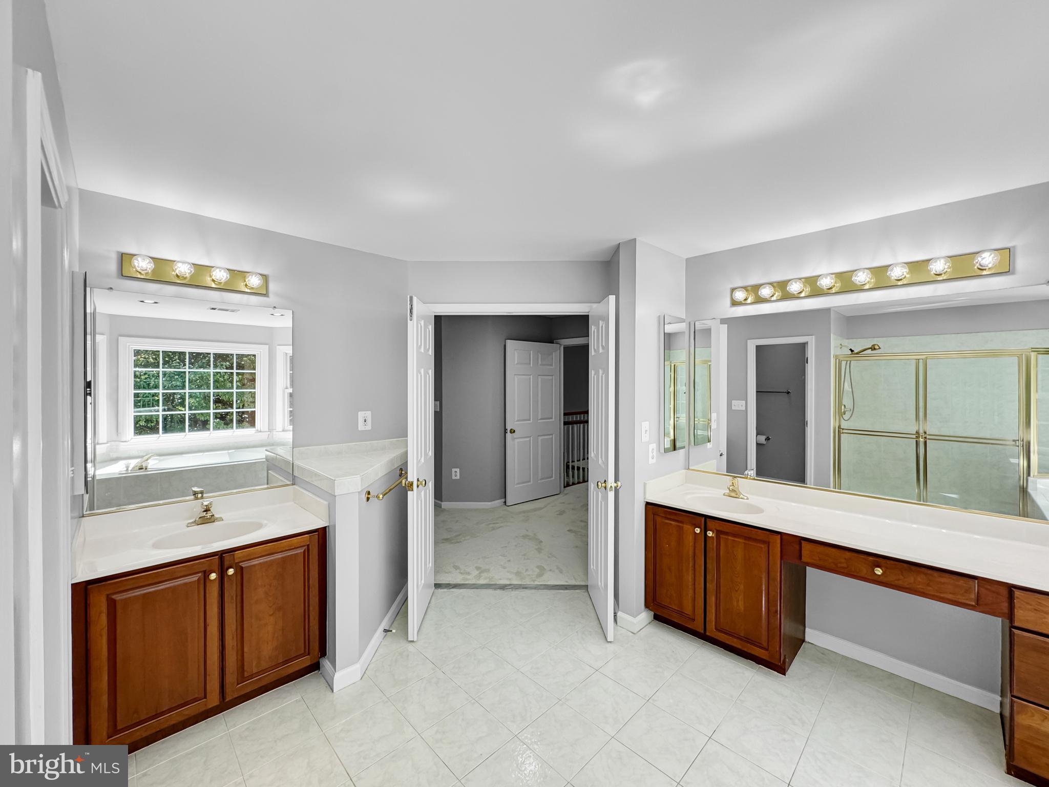 1102 Grand Hamptons Drive Herndon, VA 20170 - Photo 26 of 37