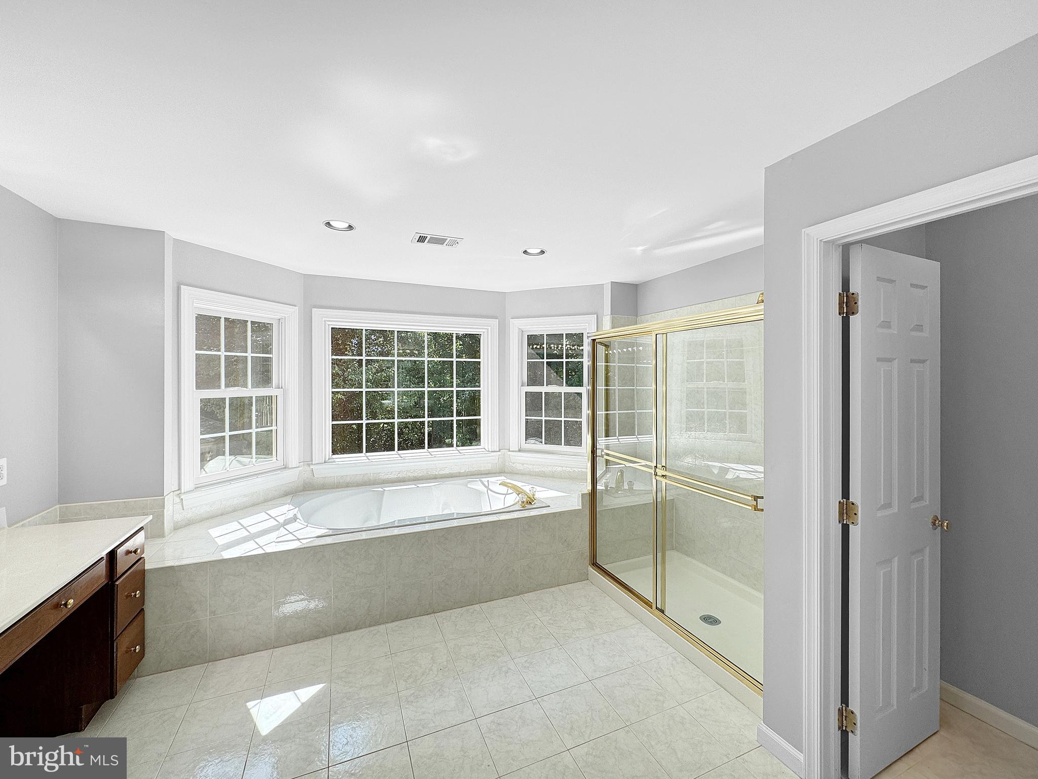 1102 Grand Hamptons Drive Herndon, VA 20170 - Photo 27 of 37