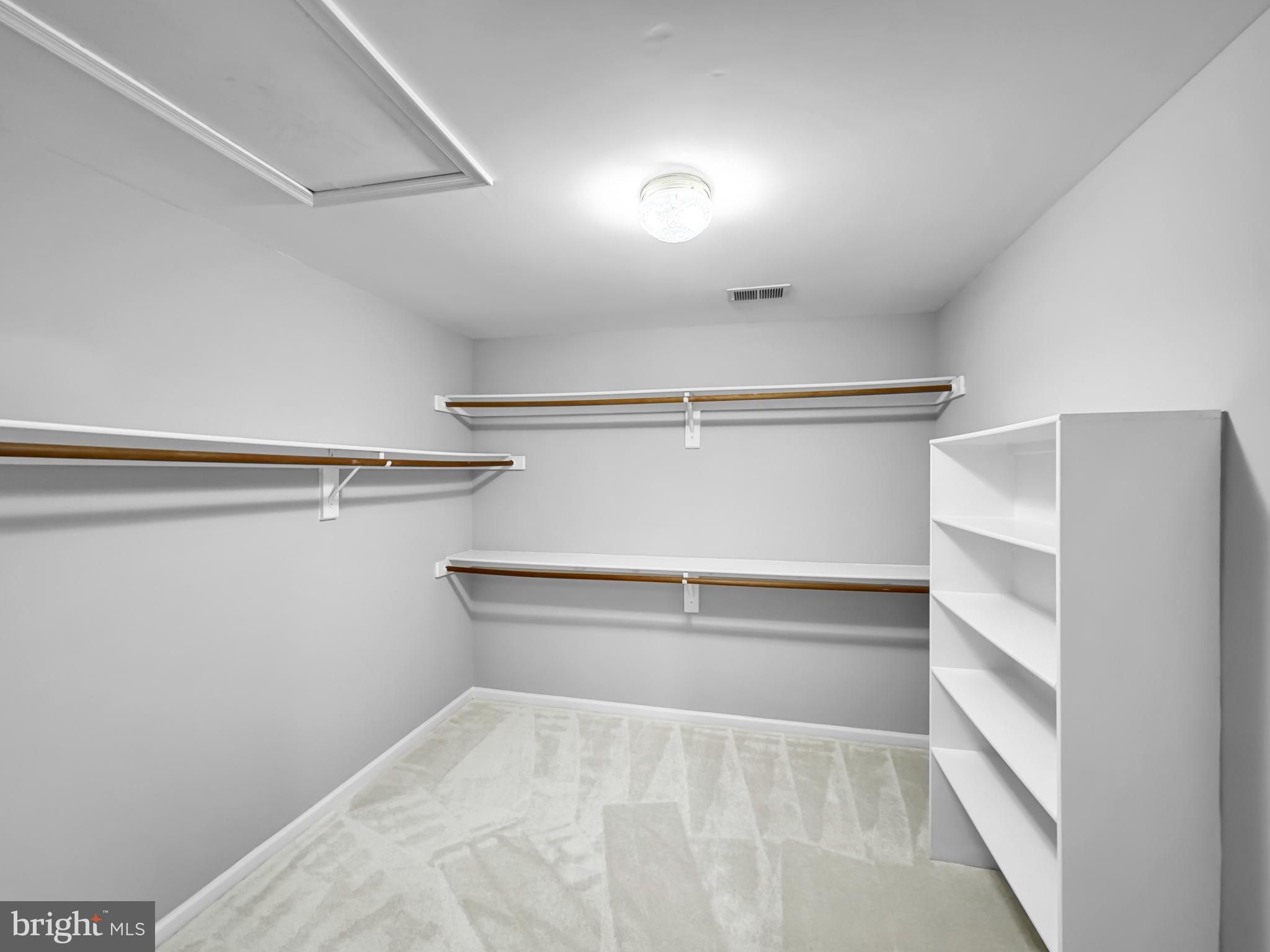 1102 Grand Hamptons Drive Herndon, VA 20170 - Photo 28 of 37