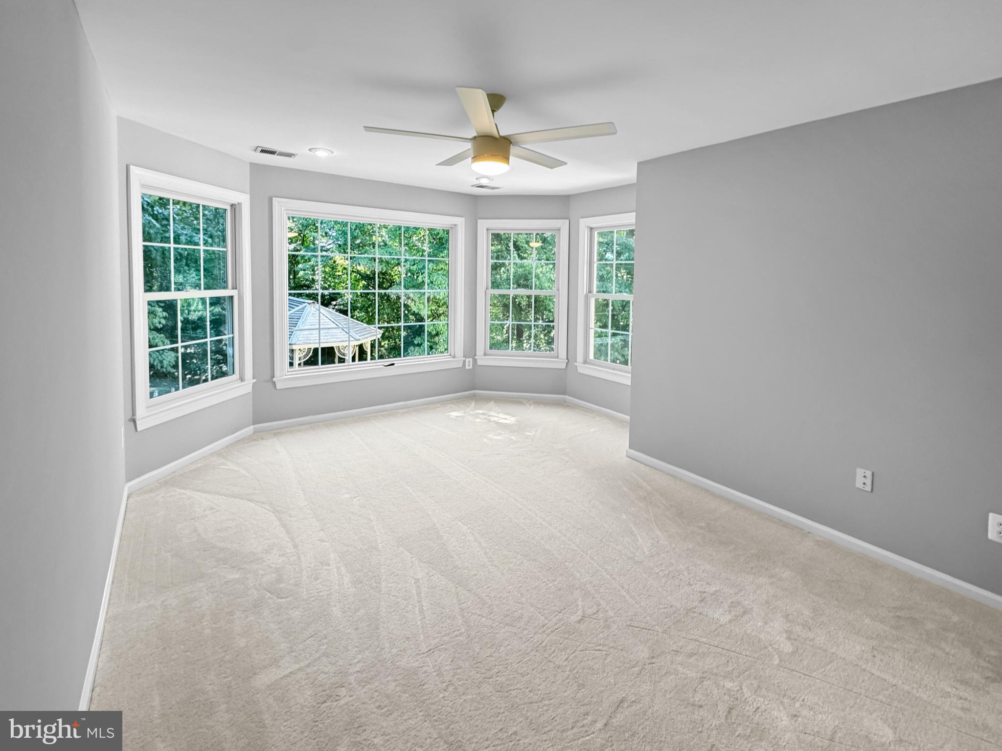 1102 Grand Hamptons Drive Herndon, VA 20170 - Photo 31 of 37