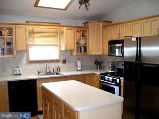 3640 Chesterfield Road Philadelphia, PA 19114 - Photo 2 of 6 Gallery Image 2