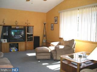 3640 Chesterfield Road Philadelphia, PA 19114 - Photo 5 of 6 Gallery Image 5