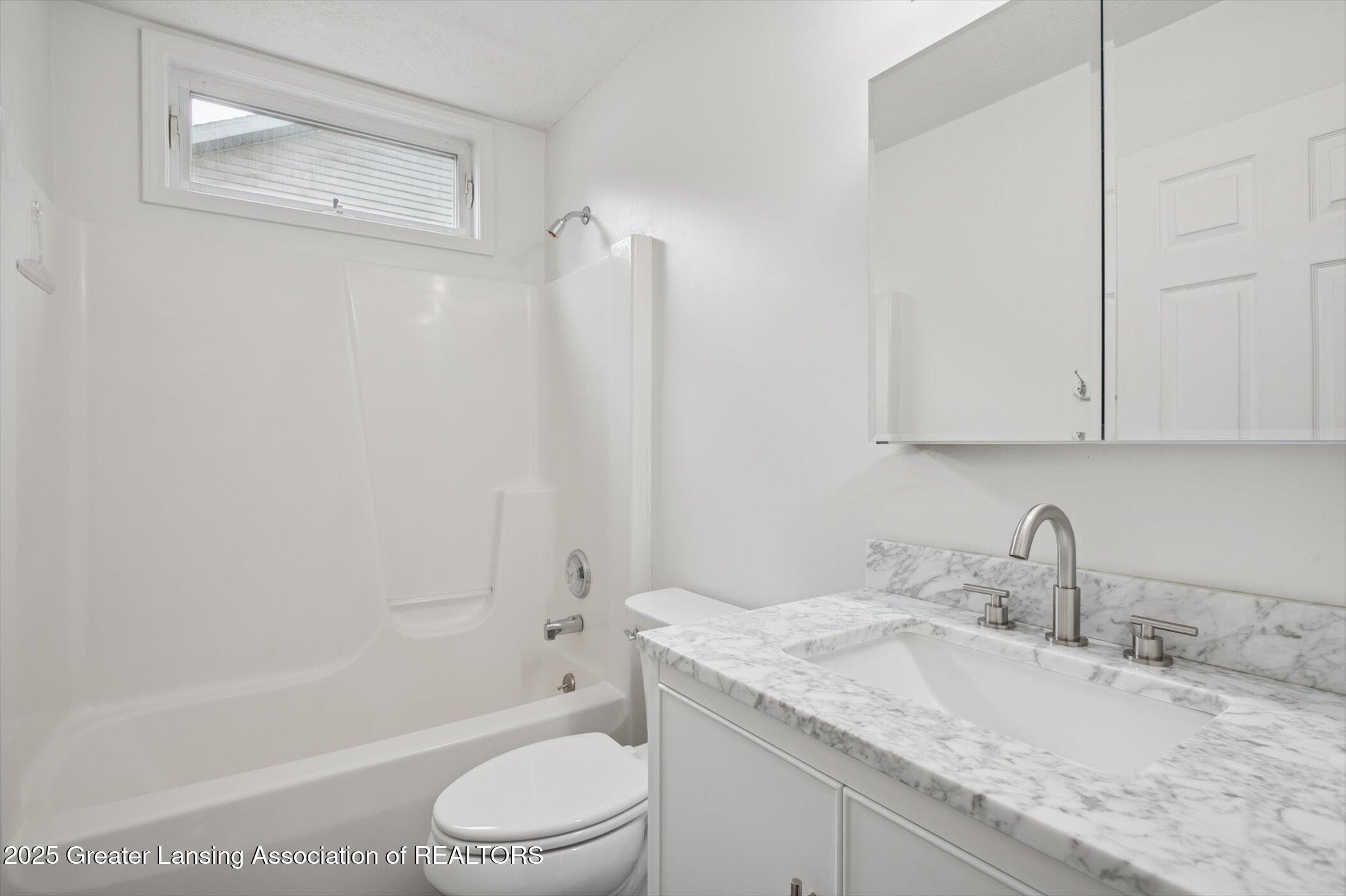 15326 Boichot Road Lansing, MI 48906 - Photo 26 of 43 26-15326-Boichot-Rd-Lansing-MI-48906