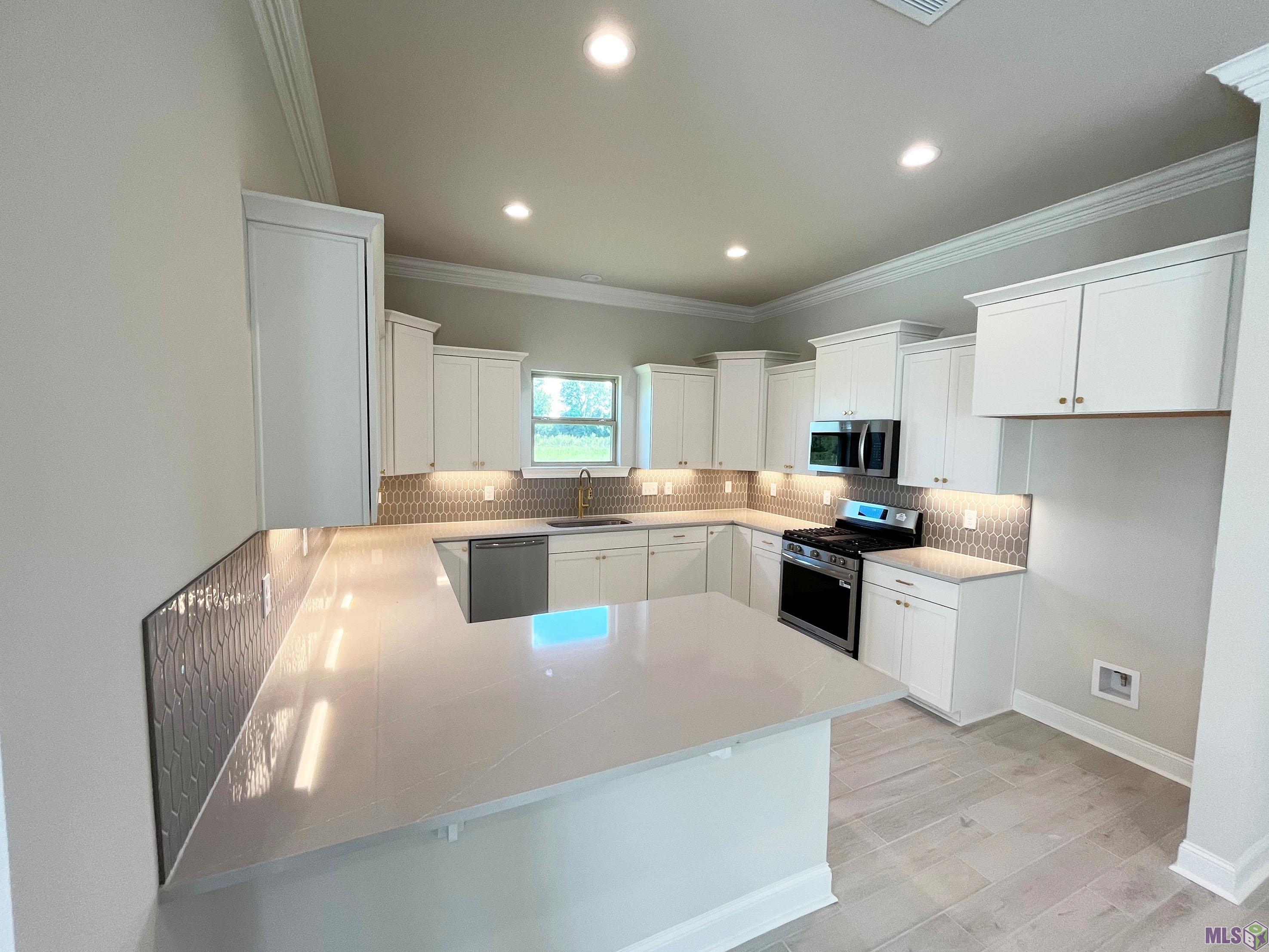 17227 Tidewater Lane Baton Rouge, LA 70810 - Photo 5 of 14