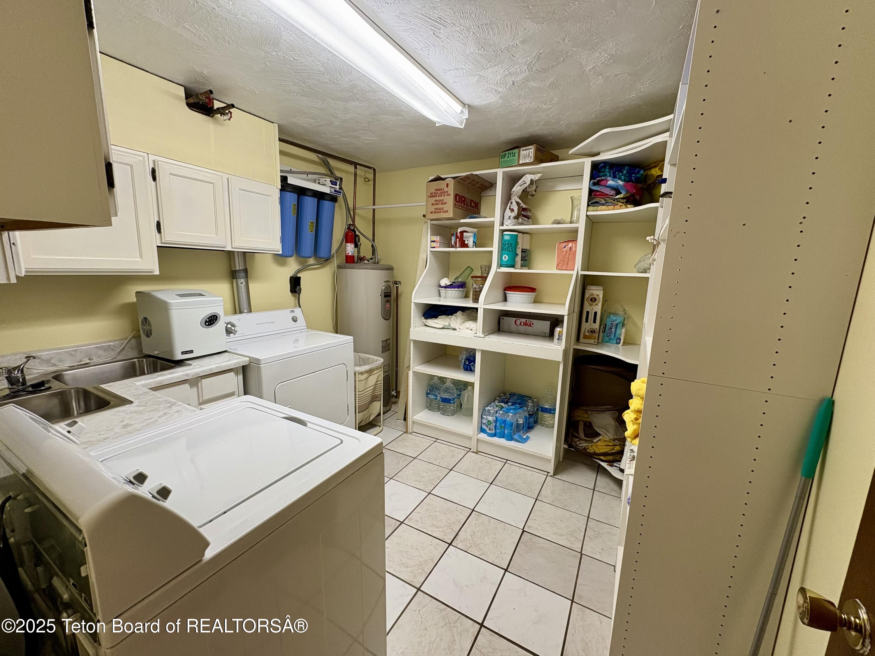 189 Choke Cherry Lane Irwin, ID 83428 - Photo 29 of 64 Laundry