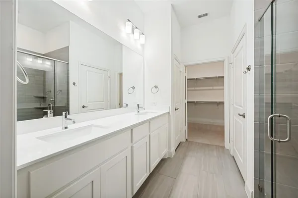$2,500 | 4565 Stone Valley Trail, Arlington, TX 76005