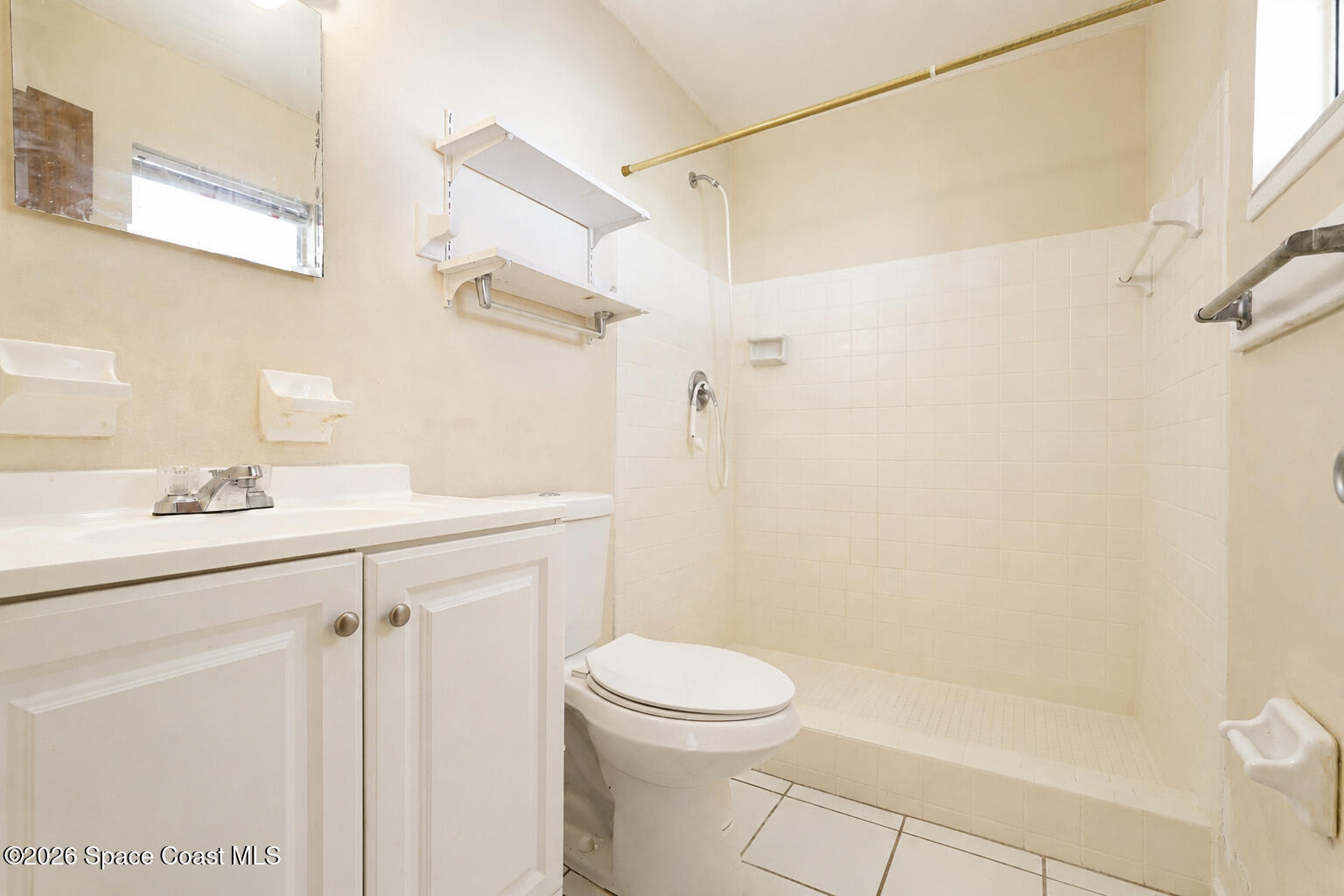 2882 Pembroke Road Melbourne, FL 32935 - Photo 14 of 26 15-Primary Bath