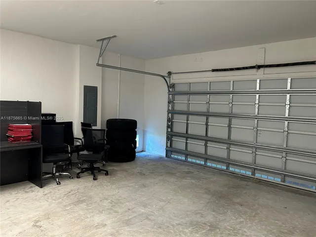 $4,900 | 29071 Ave, Homestead, FL 33030