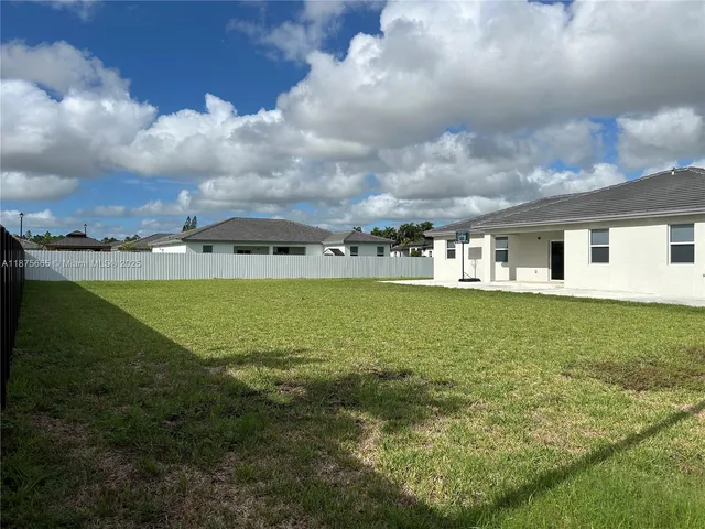 $4,900 | 29071 Ave, Homestead, FL 33030