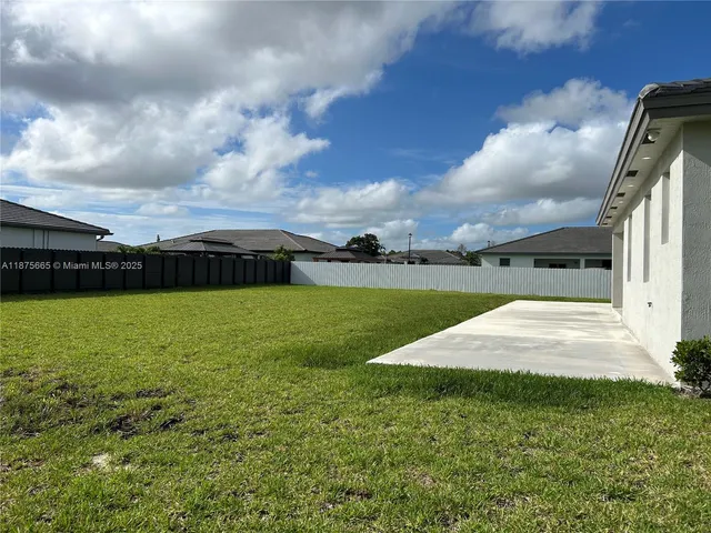 $4,900 | 29071 Ave, Homestead, FL 33030