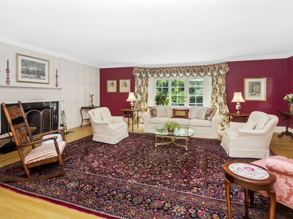 569 Charles River Street Needham, MA 02492 - Photo 4 of 18