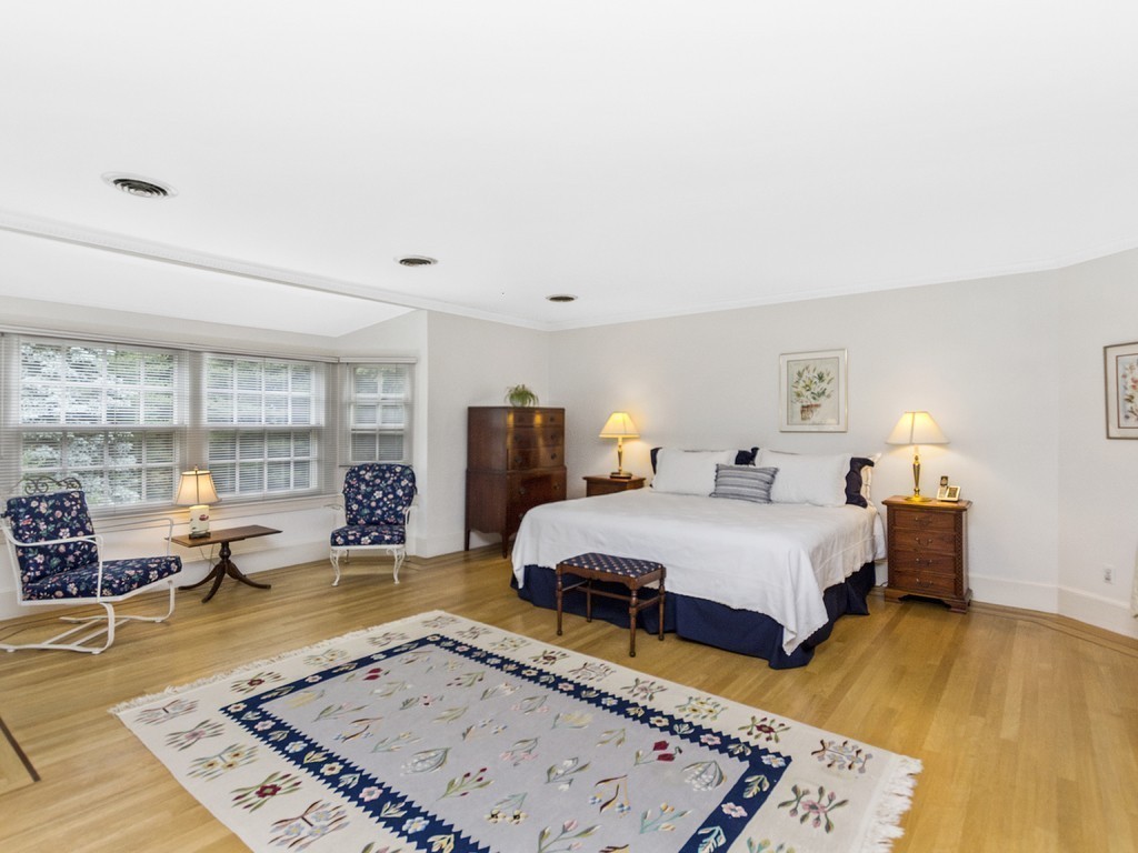 569 Charles River Street Needham, MA 02492 - Photo 10 of 18