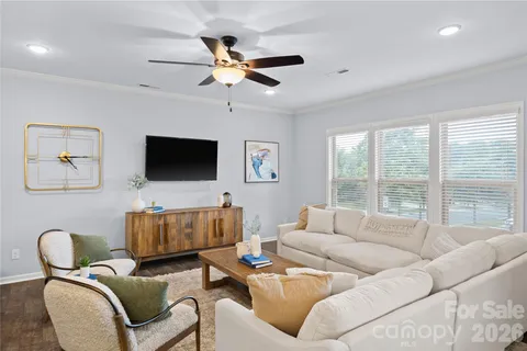 $525,000 | 10522 Honeyfur Court, Charlotte, NC 28278