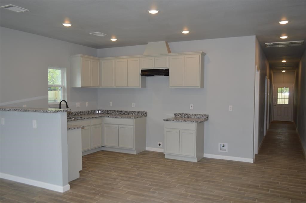 327 Delaware Street, Unit A Houston, TX 77029 - Photo 4 of 12