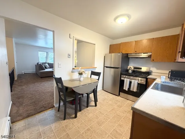 $285,000 | 39 Broadway, Unit B, Fair Lawn, NJ 07410