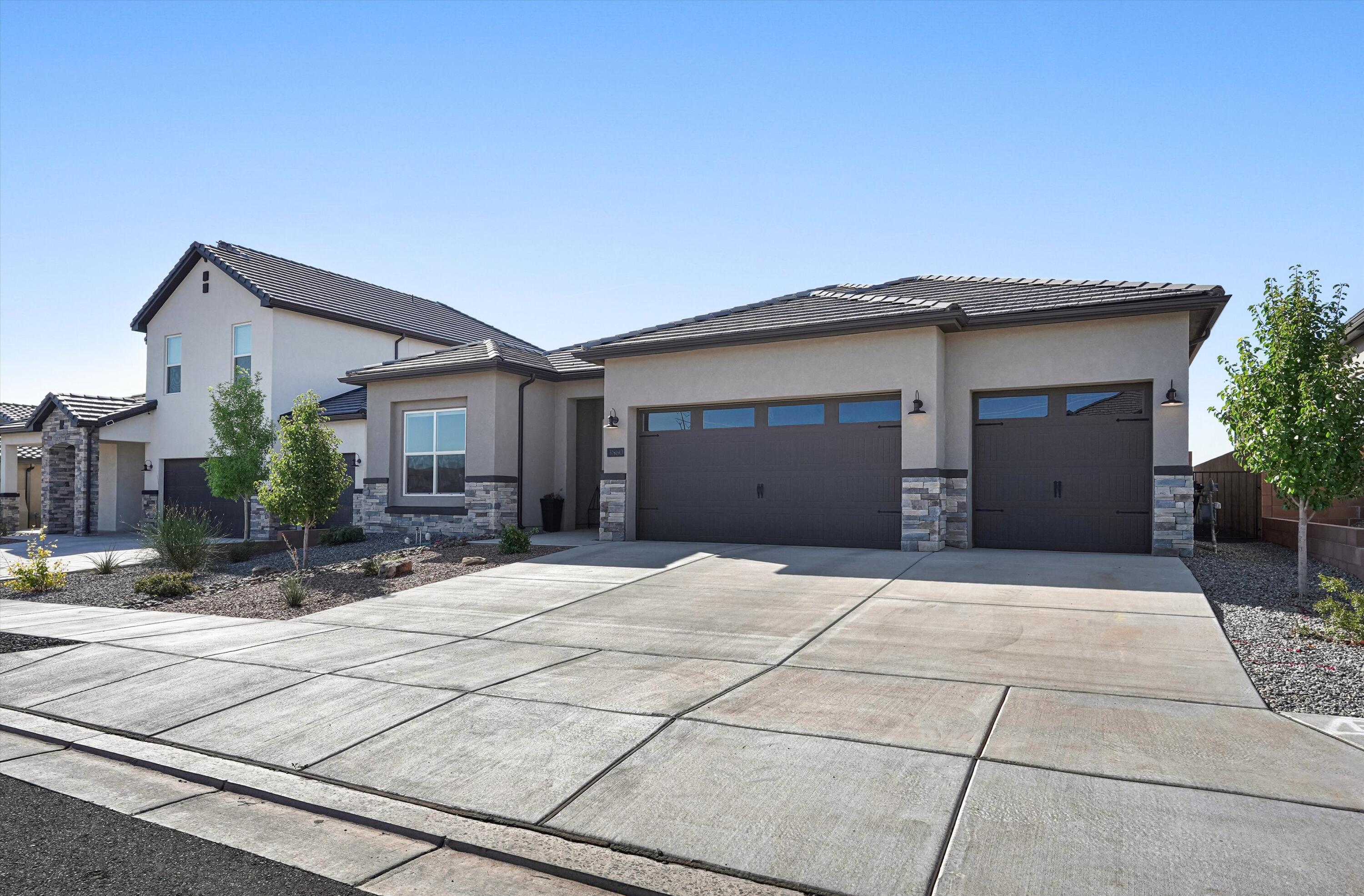 3860 Kodiak Road Northeast Rio Rancho, NM 87144 - Photo 2 of 39 Gallery Image 2