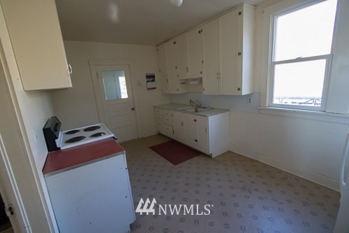 408 & 410 Emerson Road Pomeroy, WA 99347 - Photo 35 of 35 a room with storage and utility